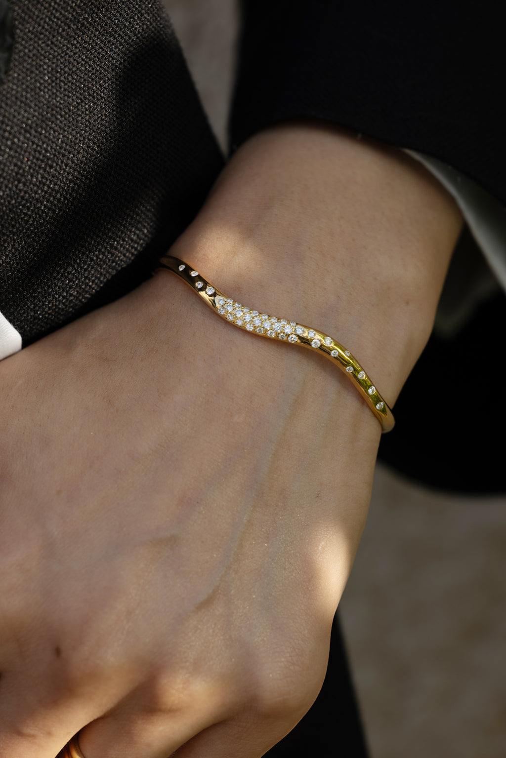 Sarab Scattered Light Bangle