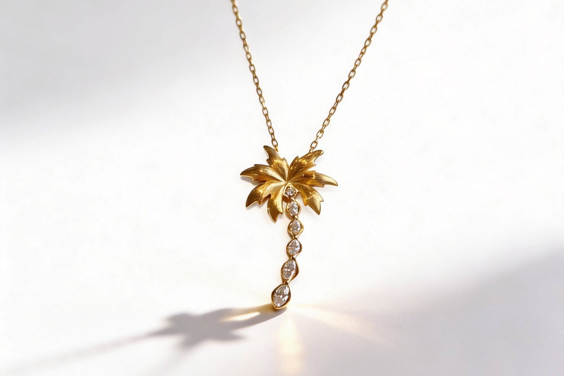 PALM DROP NECKLACE